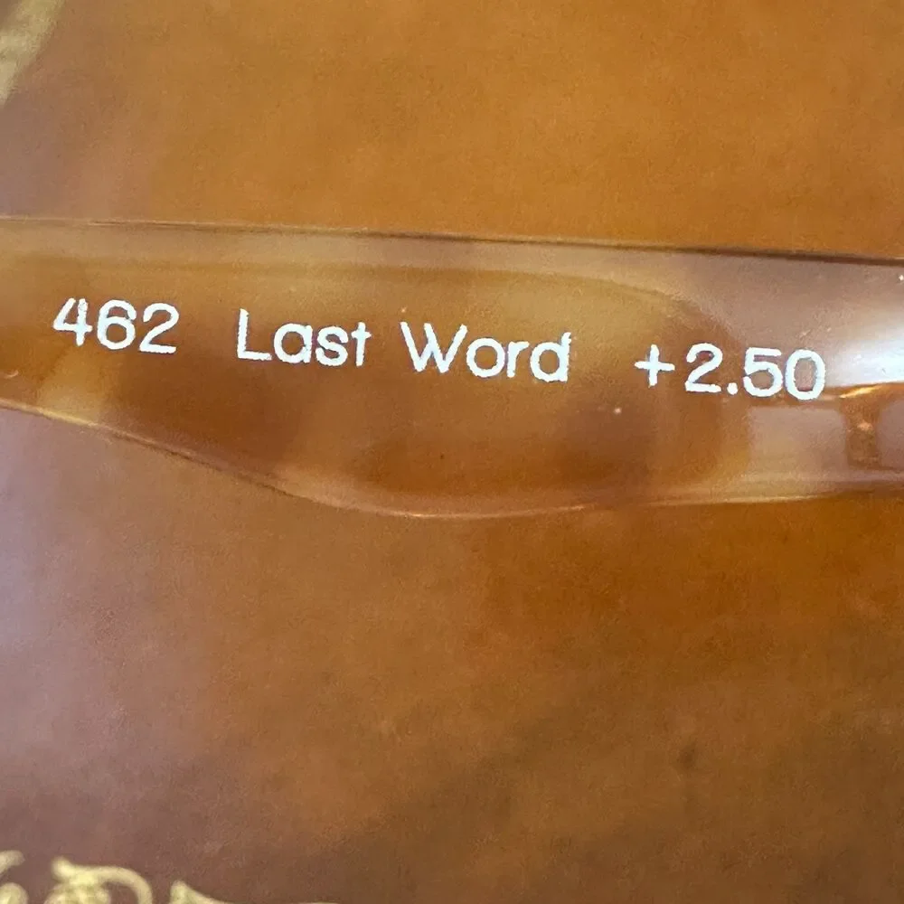 Peepers Last Word Readers +2.50 in Peach Tortoise Shell Gently Used w Case